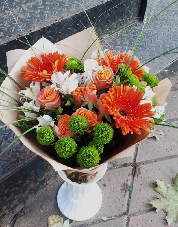 Букет цветов из: Герберы, Хризантемы, Альстромерии и Розы в Арбаж