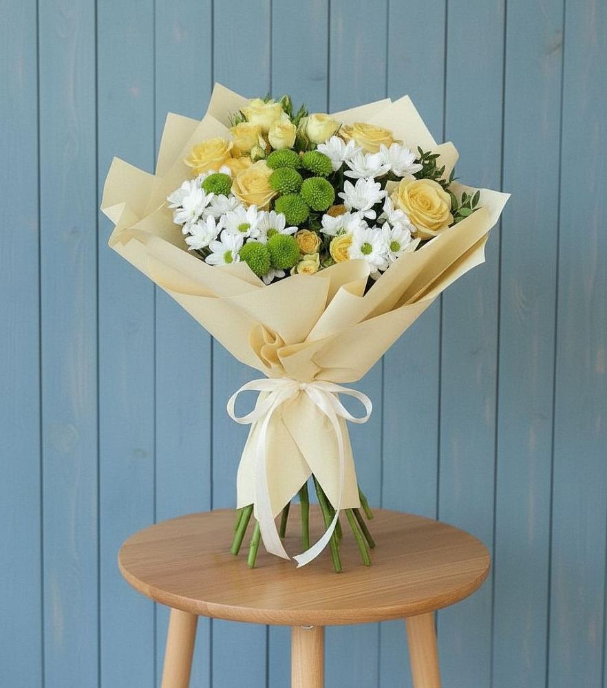 Букет цветов из: Хризантемы и Розы в Арбаж