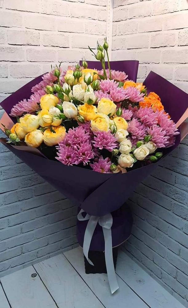Букет цветов из: Хризантемы и Розы в Арбаж