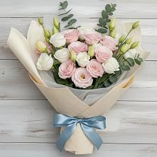 Букет цветов из:  Лизиантусы в Арбаж