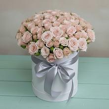 Цветочная композиция из Розы в шляпной коробке в Арбаж