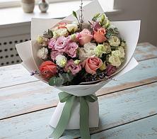 Букет цветов из:  Розы, Лизиантусы и Гвоздики в Арбаж